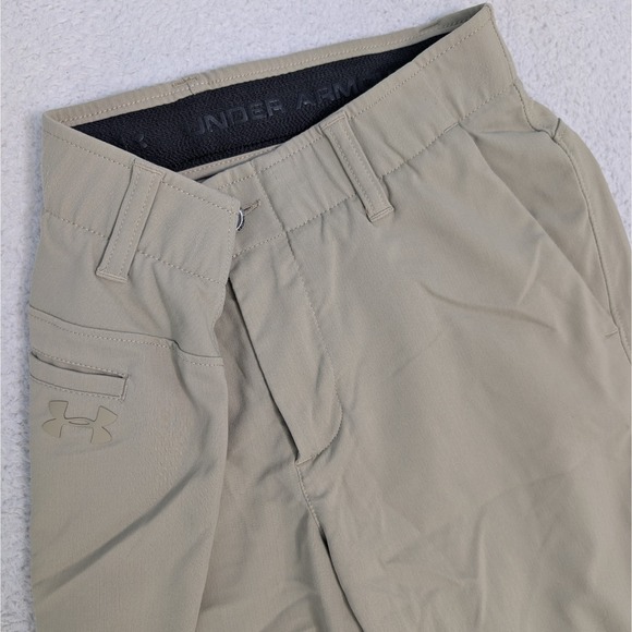 Under Armour The Showdown Golf Pants Match Play Beige Nylon Stretch 30x30 EUC. - Picture 1 of 9
